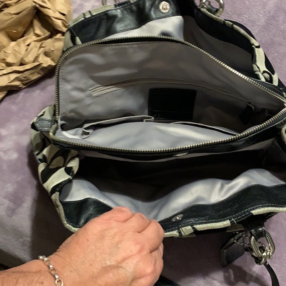 Coach purse - Picture 6 of 6